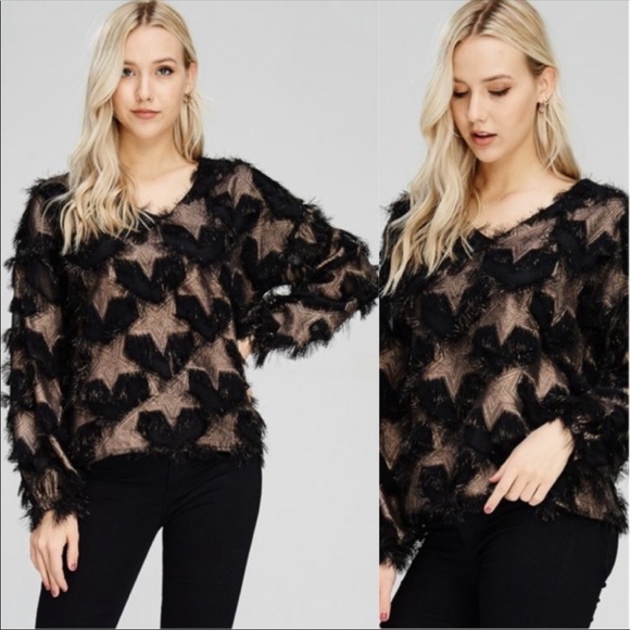 NEW! BLACK STAR TOP - Picture 2 of 5